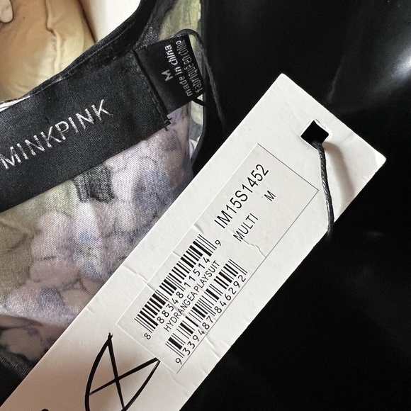 NWT Minkpink Purple Floral Print Long Sleeve Hydrangea Playsuit Romper M - Picture 6 of 8